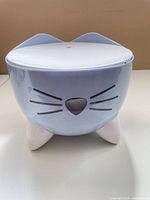 Front view of Catit Pixi fountain