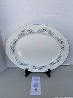 Front view of oval platter showing full pattern