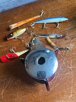 Overhead view showing navigation light and all five lures