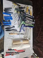 Overview of all painting tools laid on towel