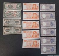 All 15 notes laid out: six Mexico 10 pesos left, five Argentina 1 peso and four Chile 5 pesos right