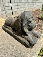 Full view of lion statue side profile