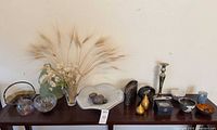 Full table view showing all decorative items