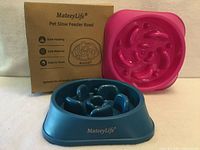 Fuchsia and dark blue MateeyLife slow feeder bowls with retail box