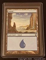 Front of Island card showcasing artwork and blue mana symbol