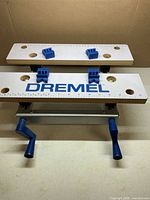 Top view showing jaws, bench dogs and rulers