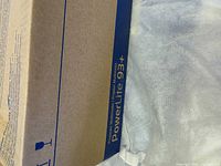 Corner of Epson PowerLite 93+ box