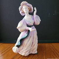 Front view of Royal Doulton Grand Manner figurine