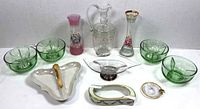 Full lot showing all glass and porcelain pieces