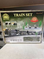 Front of Bearbao Train Set box showing locomotive image and key features