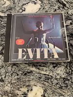 Front of jewel case showing Evita Spanish cast recording cover art