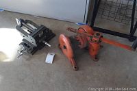 Overview of cross slide vise at left and manual winch at right