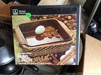 Anchor Hocking Harvest Amber Basket Buffet cake pan box showing product image and details.