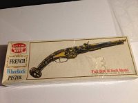 Front view of sealed box with the French Wheellock Pistol illustration and brand labels