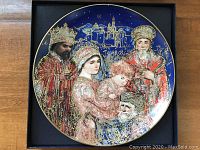 Full view of the collector's plate with imagery of the Magi, Virgin Mary, and baby Jesus under a night sky with gold accent details.