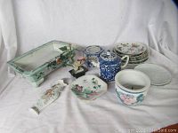 Full lot view showing all porcelain and decorative items together