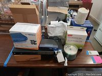 Overview of lot on table showing all items