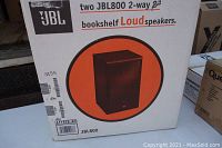 Box front label showing JBL800 bookshelf loudspeakers and key specs