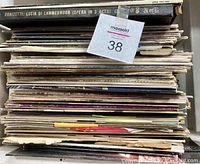 Stack of record sleeves showing Donizetti Lucia di Lammermoor at top