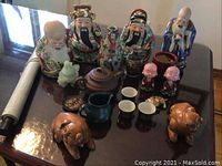 Overview of assorted Chinese decorative items