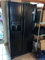 Front view of entire refrigerator freezer unit