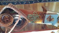 Photo overview of baskets, trays, wooden letters and placemats