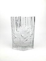 Front view showing full shape, texture and fluted rim