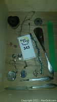 Overview of all items arranged in drawer