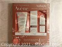 Front image of boxed gift set showing three Avene Eau Thermale products including anti-wrinkle cream, cleanser and serum