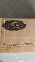 Box with Harbor Breeze logo and Builder's Series branding, indicating a 42-inch white finish ceiling fan.