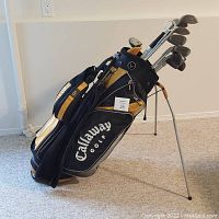 Callaway stand bag with clubs and accessories