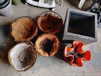 Set of hanging baskets with liners and woven square planter