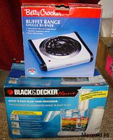 Box of Betty Crocker Buffet Range Single Burner showing product image and features