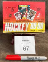 Front view of the 1989/90 O.P.C. Hockey Stickers Wax Box showing edition and pricing