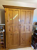 Closed front view of full cabinet