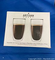 Box showing image and brand Artisan Roast for set of 2 double-wall borosilicate glasses, 473 ml approx.