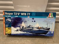 Box featuring artwork and model specifications for Italeri Vosper 72'6" MTB 77 1:35 scale model kit.
