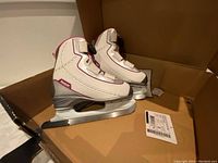New girls' Reebok BOA ice skates size 2 in original box.