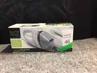 Front view of the boxed Shift 3 Auto Vacuum showing product images and partial feature text in English and French.