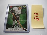 Front view of the Wayne Gretzky hockey card from 1999 Hespeler Tournament