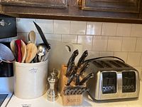Overview of utensil crock, knife block and toaster