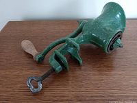 Side angle showing body, handle and clamp screw