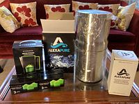 Overview of all items: Turapür pitcher and filters plus Alexapure system and filter box