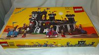 Closed box front artwork showing assembled castle, minifigures and ‘665 pcs’ count