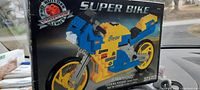 Box of the Pro Builder Collector Series Super Bike showing front cover with assembled bike graphic and piece count of 275.