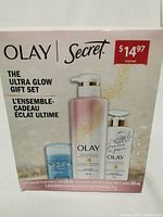 Front packaging photo showing Olay Ultra Glow Gift Set with images and contents list