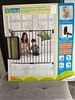 Front box image showing brand, product use, and main features with child and adult pictures.