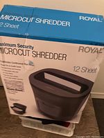 Front of original box showing model and capacity