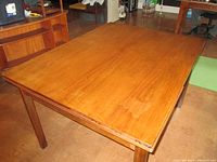 Table closed without leaves, showing overall shape and finish