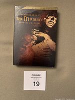 Front cover of the DVD showing Boris Karloff as the mummy with gold text, Special Edition label.